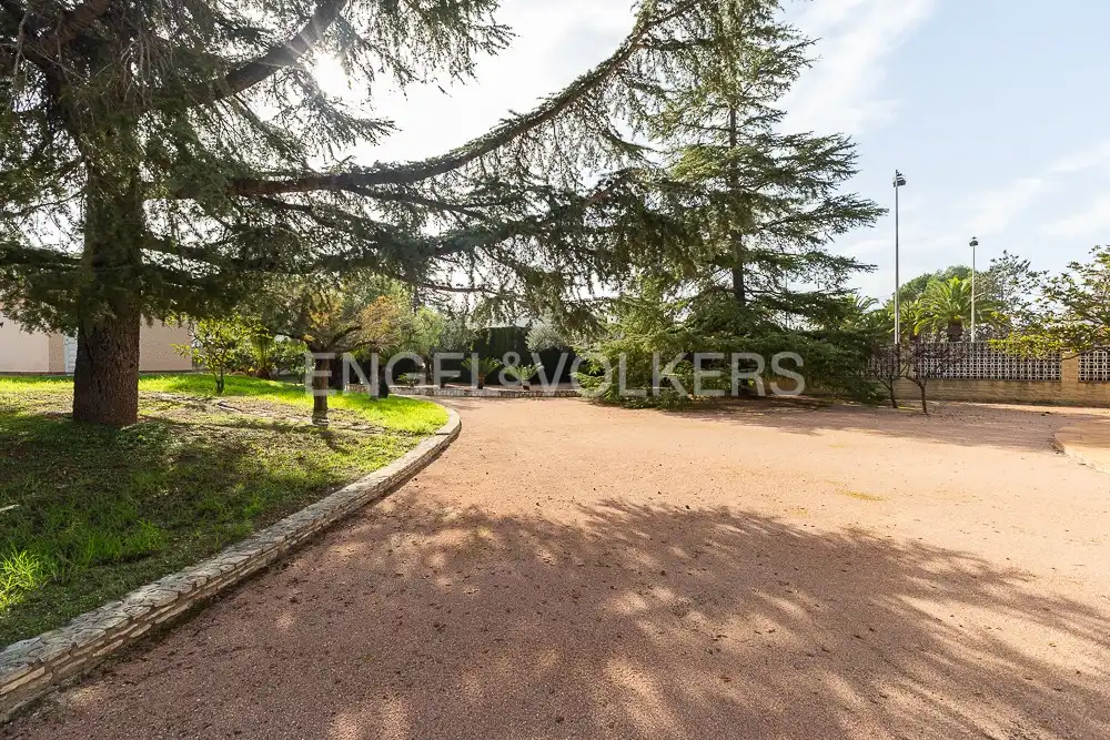 Casa o xalet en venda en Ontinyent amb Calefacció, Jardí privat i Terrassa