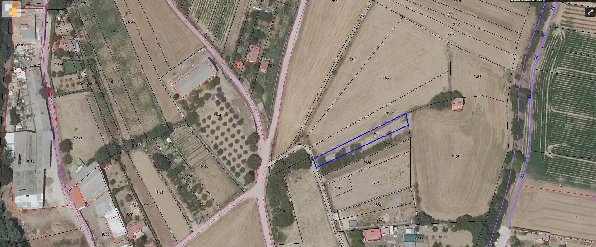 Lands and plots for sale in Calle Jardines 21