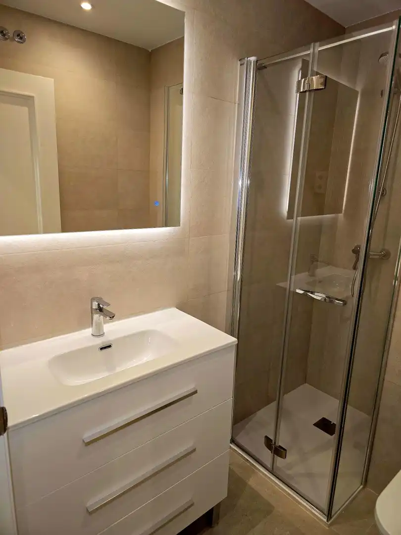 Baño de Piso en venta en Madrid con Aire acondicionado y Calefacción