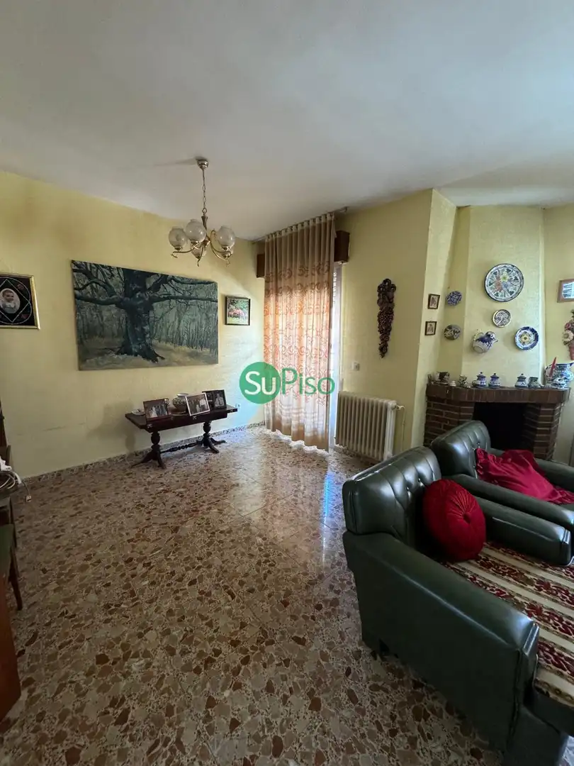 Casa adosada en venta en Avenida Rufino Rubio, 9, Yeles