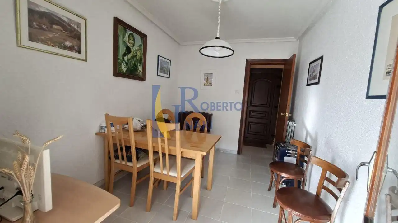 Casa con jardín en venta en Villamañán, imagen 6