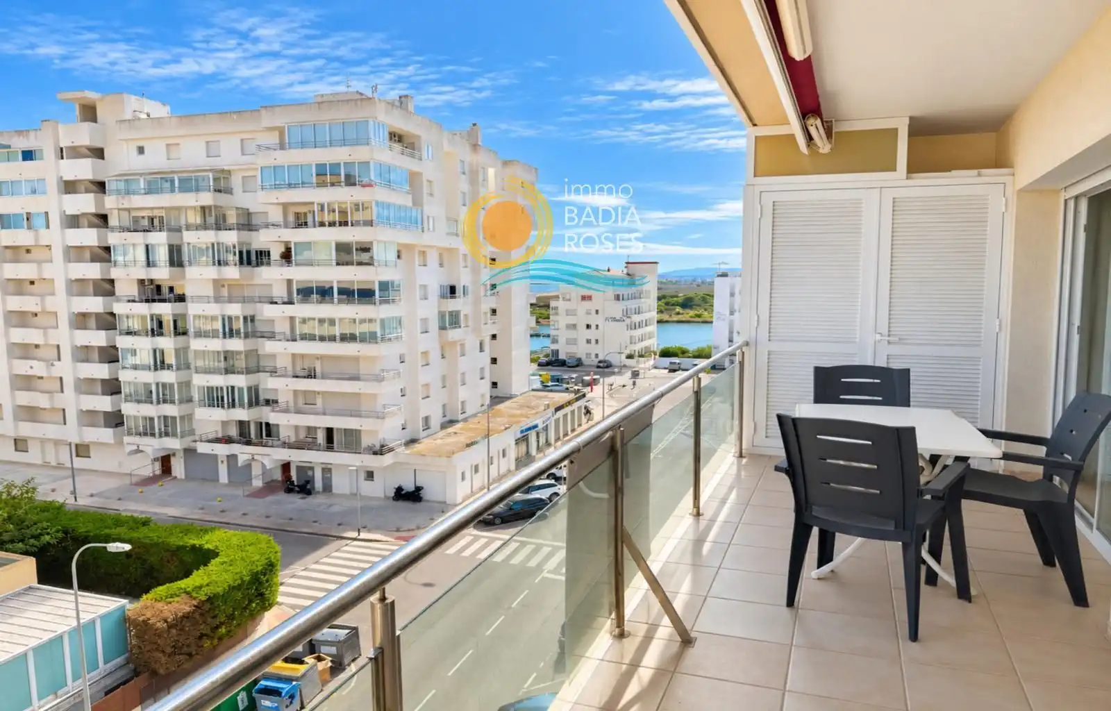 Flat with terrace for sale in DE LA GOLA DE L'ESTANY 5, imagen 4
