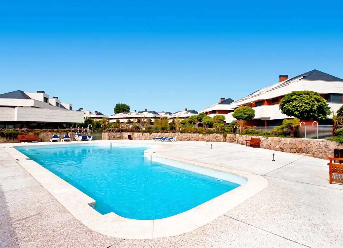 Maison jumelée avec piscine à louer à Calle de San Enrique de Ossó 535, imagen 34
