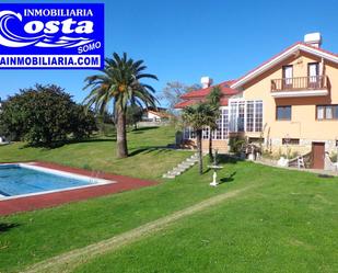 Piscina de Casa o xalet en venda en Ribamontán al Mar amb Terrassa, Piscina i Balcó