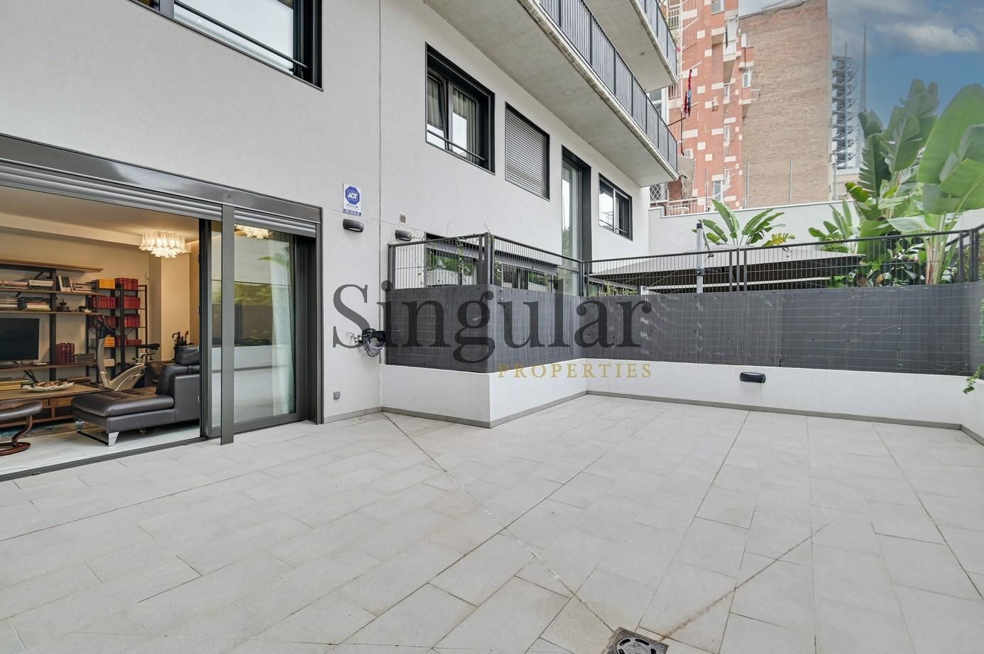 Terrace of Duplex for sale in  Barcelona Capital  with Air Conditioner, Heating and Private garden