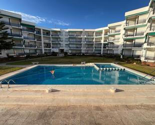 Piscina de Apartament de lloguer en Creixell amb Calefacció, Terrassa i Moblat