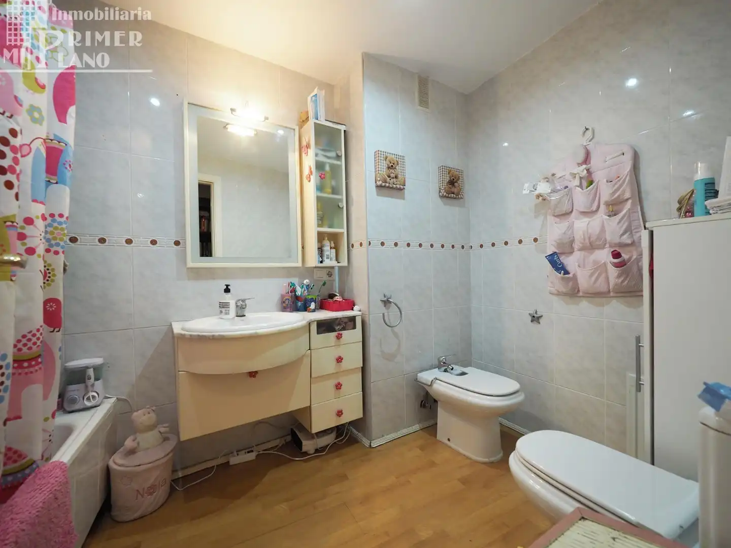 Baño de Ático en venta en Tomelloso con Calefacción, Terraza y Trastero