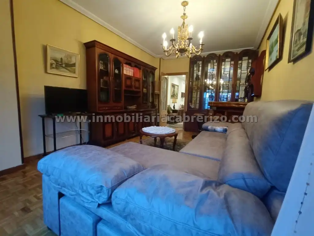 Living room of Flat for rent in  Logroño  with Heating, Parquet flooring and Terrace