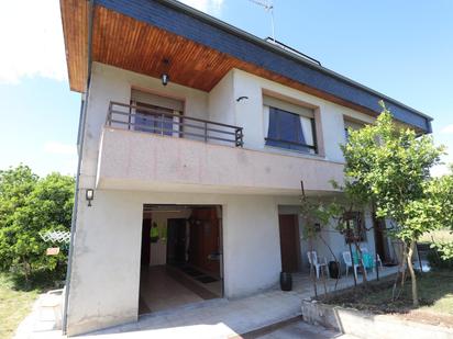 Vista exterior de Casa o xalet en venda en O Pereiro de Aguiar  amb Terrassa i Balcó