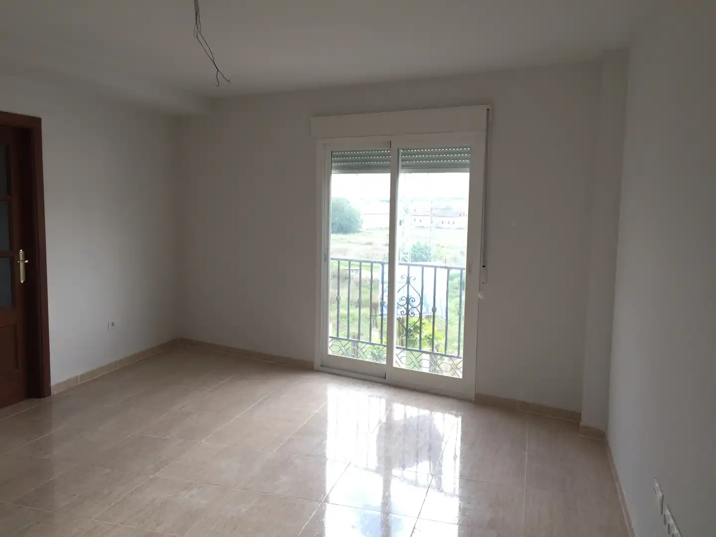 Schlafzimmer von Wohnungen zum Verkauf in Fuente Vaqueros mit Ofen und Waschmaschine