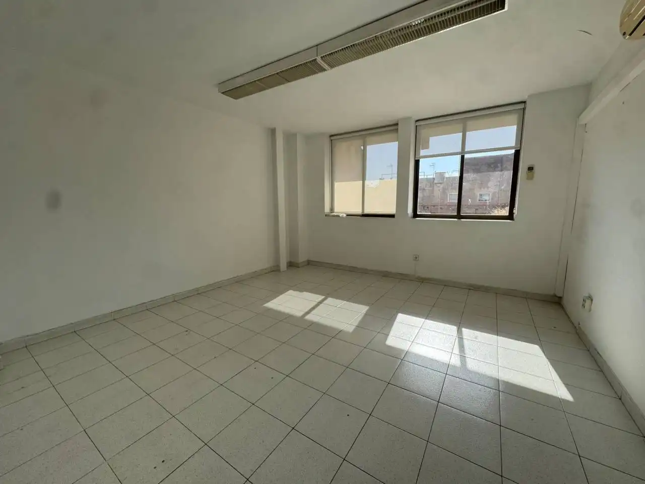 Oficina en venta en Granollers con Aire acondicionado