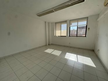 Oficina en venda a Calle Anselm Clavé