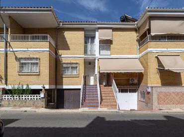 Casa a schiera in vendita a Calle de los Jardines