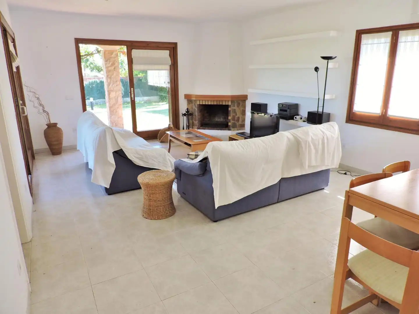Sala de estar de Casa o chalet en venta en Ventalló con Aire acondicionado y Jardín privado