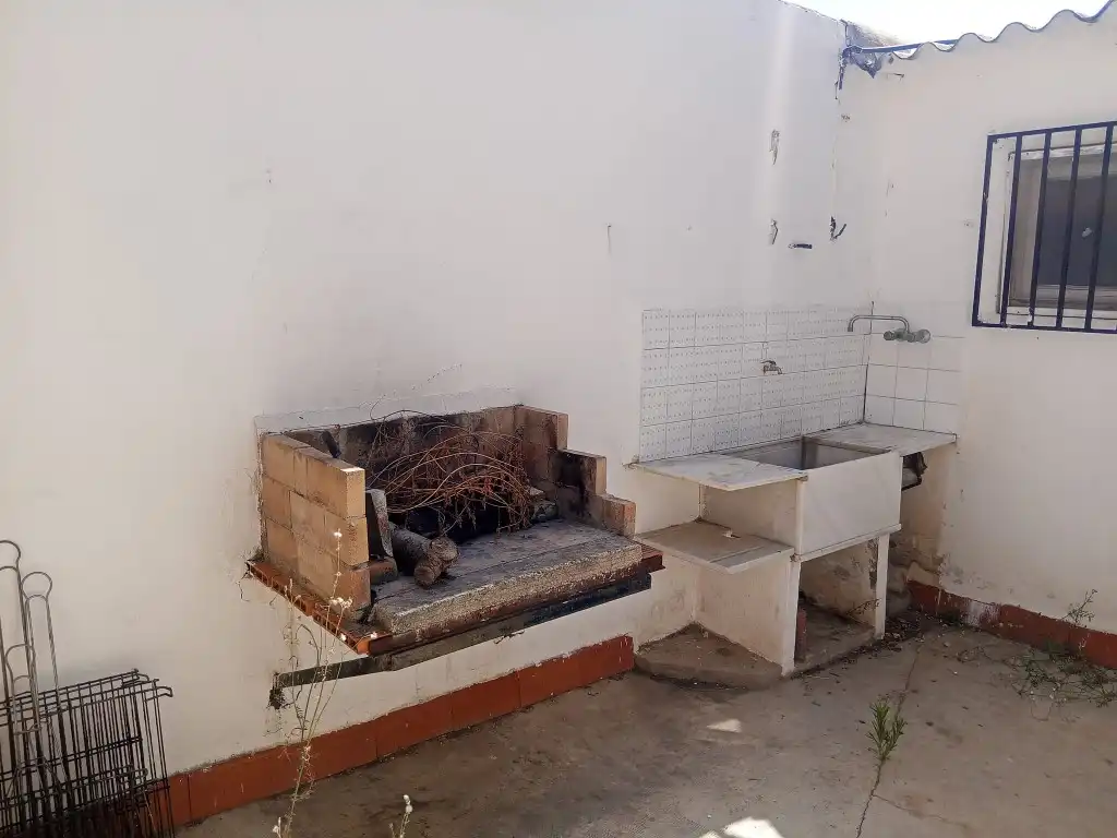 Cuina de Finca rústica de lloguer en Calles amb Jardí privat, Terrassa i Forn