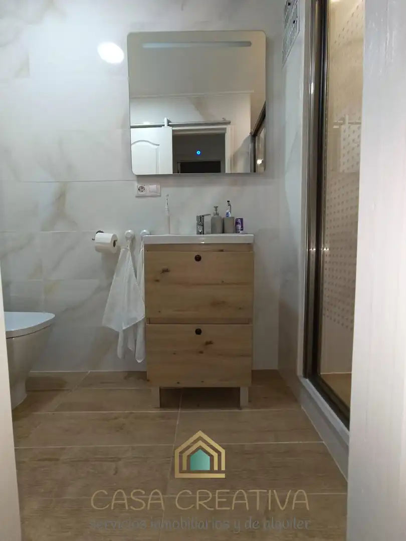 Bathroom of Flat for sale in Alzira  with Air Conditioner, Heating and Furnished