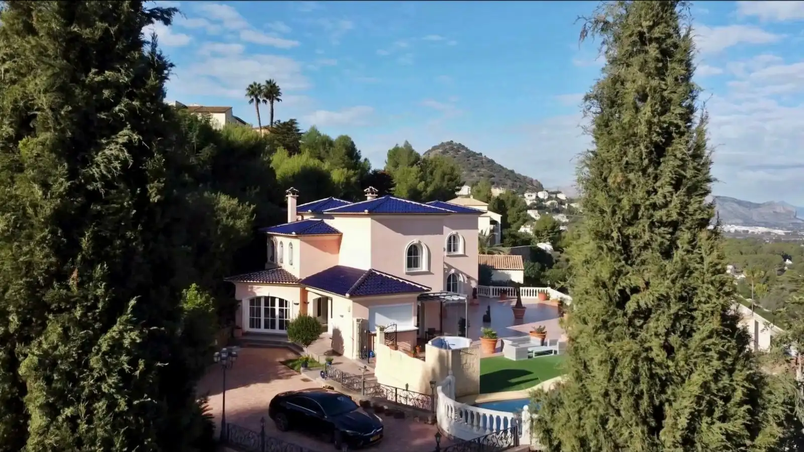 Vista exterior de Casa o xalet en venda en Pedreguer amb Aire condicionat, Calefacció i Jardí privat
