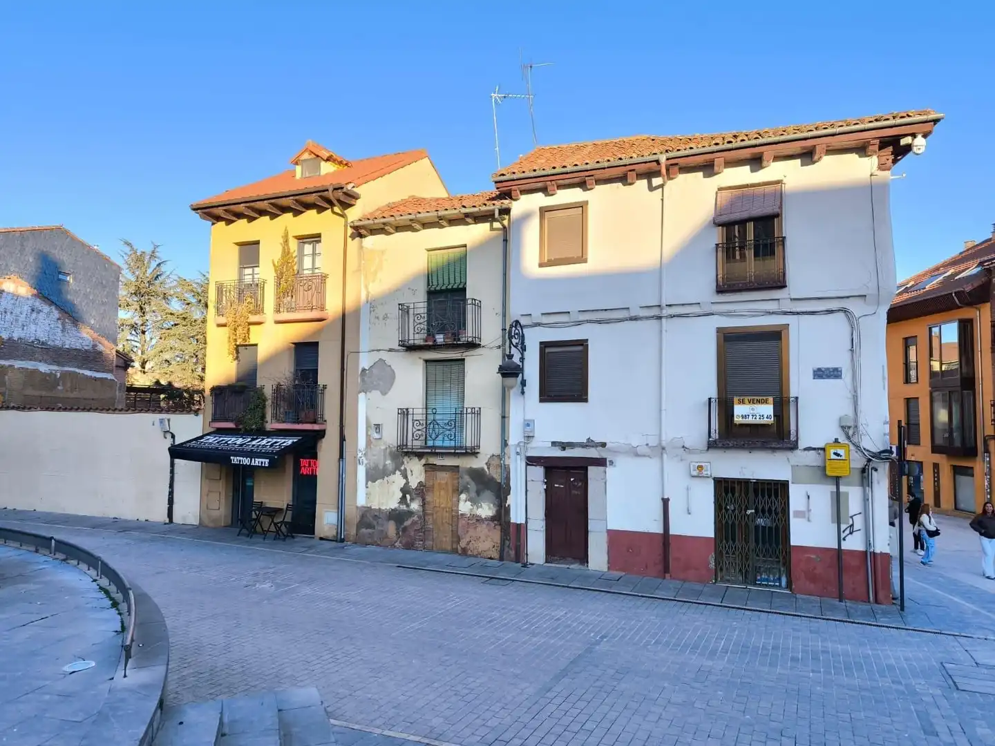 Vista exterior de Edificio en venta en León Capital 