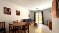 Sala d'estar de Apartament en venda en Oropesa del Mar / Orpesa amb Aire condicionat, Calefacció i Jardí privat