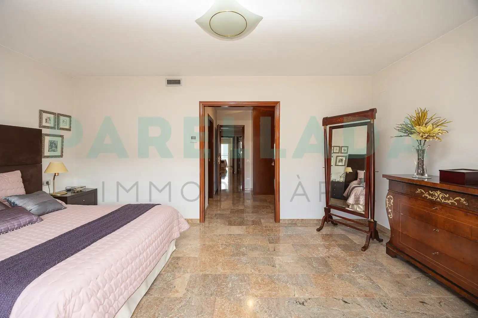 Habitación de Casa o chalet en venta en Badalona con Aire acondicionado, Calefacción y Jardín privado