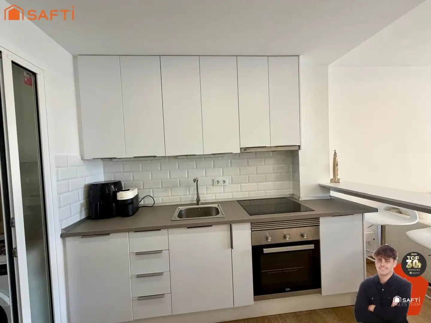 Cocina de Piso en venta en Pineda de Mar con Calefacción y Balcón