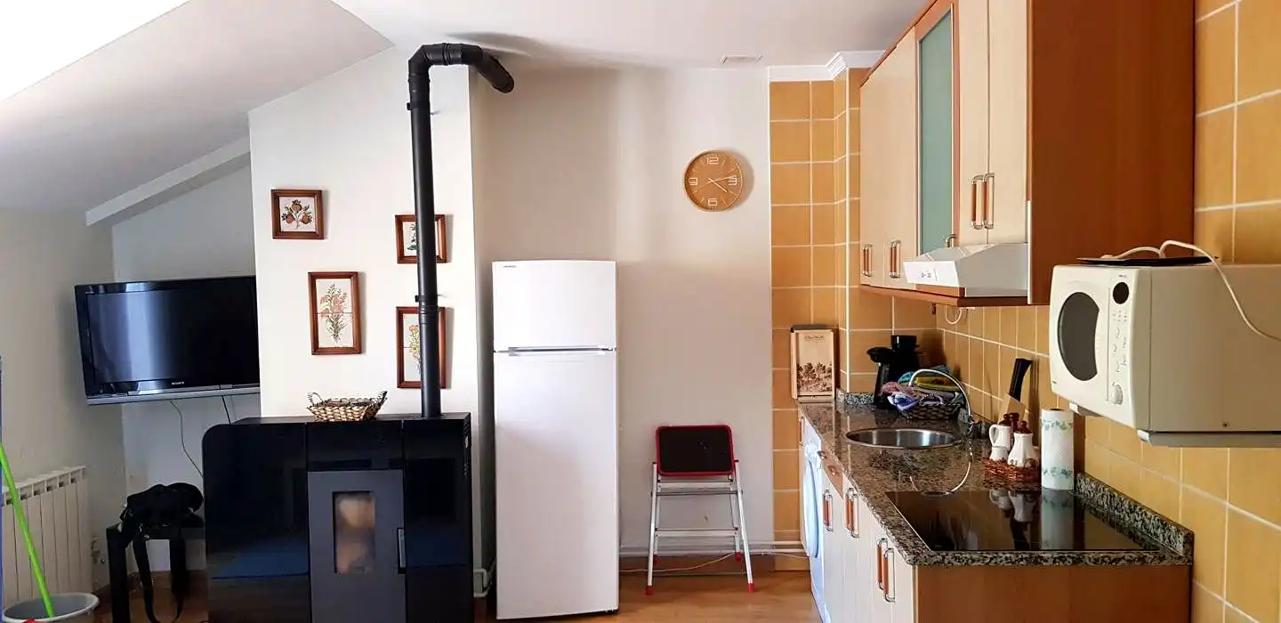 Cuina de Pis en venda en Aller amb Calefacció, Parquet i Terrassa