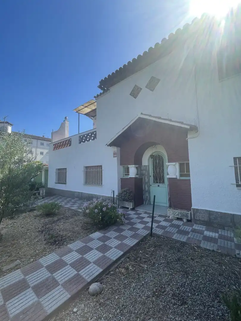 Exterior view of Houses for sale in Girona  with Terrace