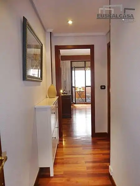 Apartamento en venta en Bilbao  con Calefacción, Trastero y Balcón