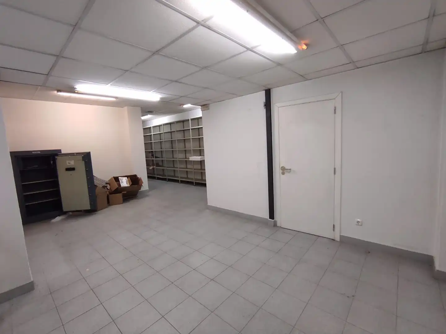 Local comercial en alquiler en Calle Konbentukoa, imagen 10