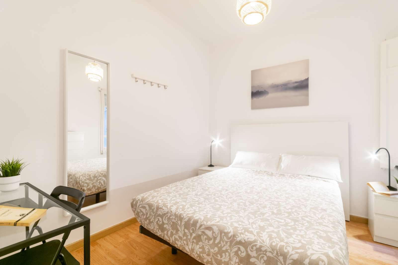 Dormitori de Pis per a compartir en  Barcelona Capital amb Aire condicionat, Calefacció i Terrassa