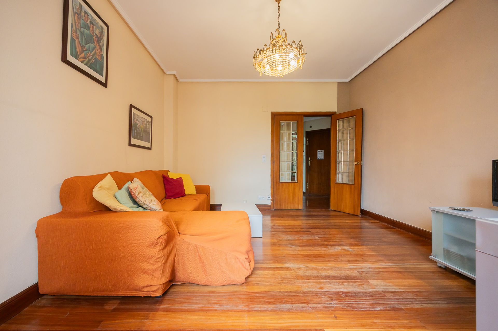 Living room of Flat for sale in Bilbao   with Heating, Storage room and Balcony