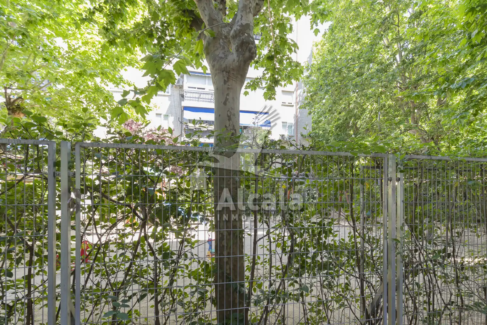 Exterior view of Flat for sale in Alcalá de Henares  with Heating