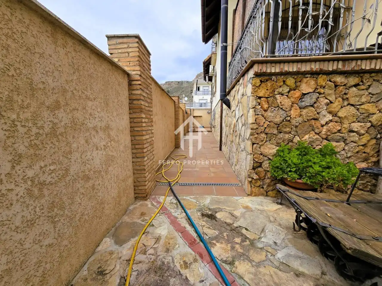 Vista exterior de Casa o chalet en venta en Loja con Aire acondicionado, Calefacción y Jardín privado