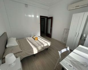 Bedroom of Flat to share in  Zaragoza Capital  with Terrace