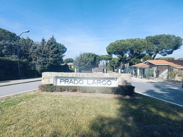 Xalet amb piscina en venda a Urbanizaciones
