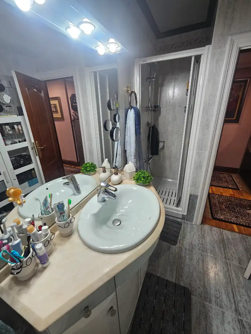 Baño de Piso en venta en Bilbao  con Amueblado