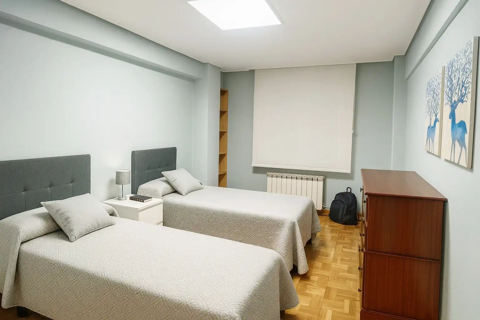 Schlafzimmer von Wohnung zur Miete in Santander mit Möbliert und Ofen