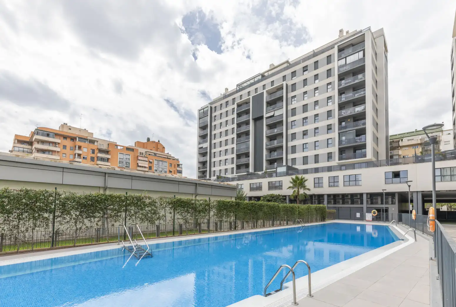 Pis amb piscina en venda a Campanar