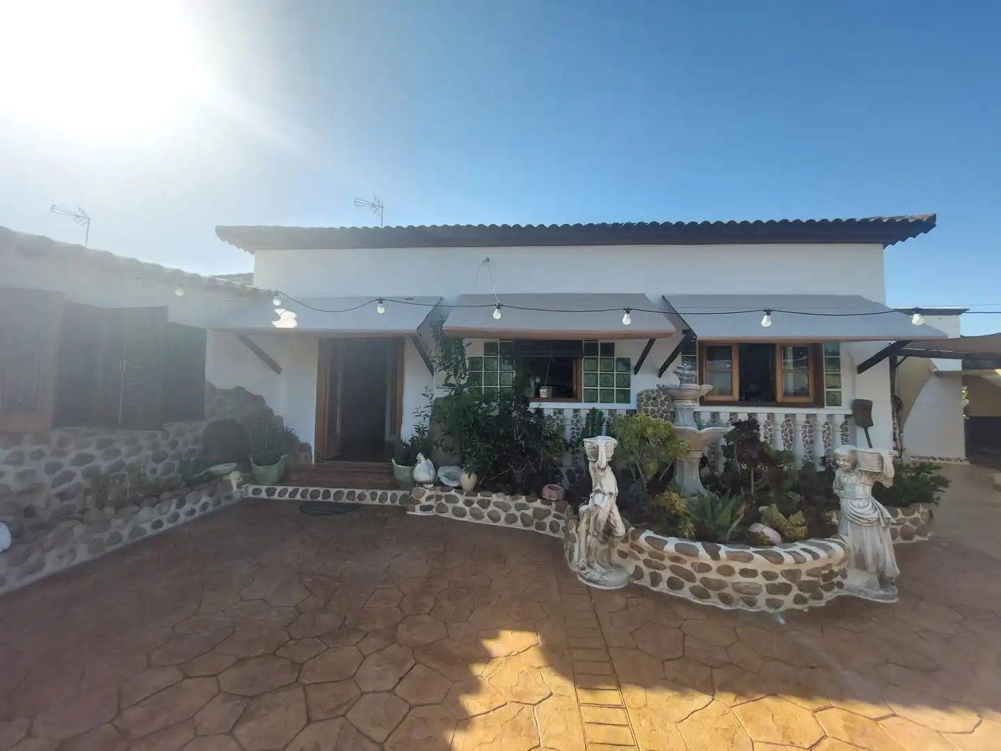 Chalet con piscina en venta en La Carlota