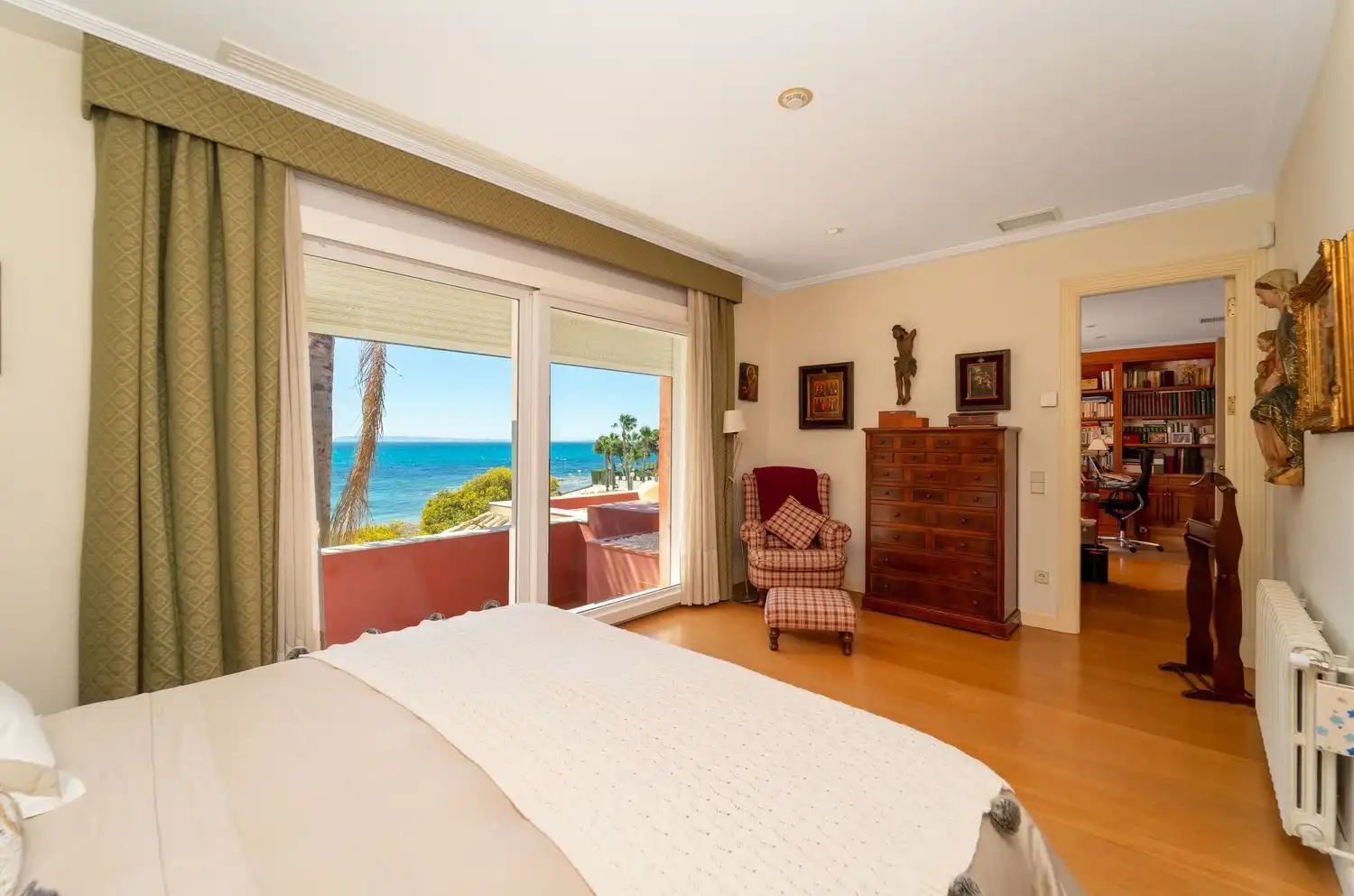 Habitación de Casa o chalet en venta en Alicante / Alacant con Calefacción, Jardín privado y Terraza