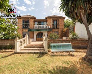 Vista exterior de Casa o xalet en venda en  Granada Capital amb Terrassa i Piscina