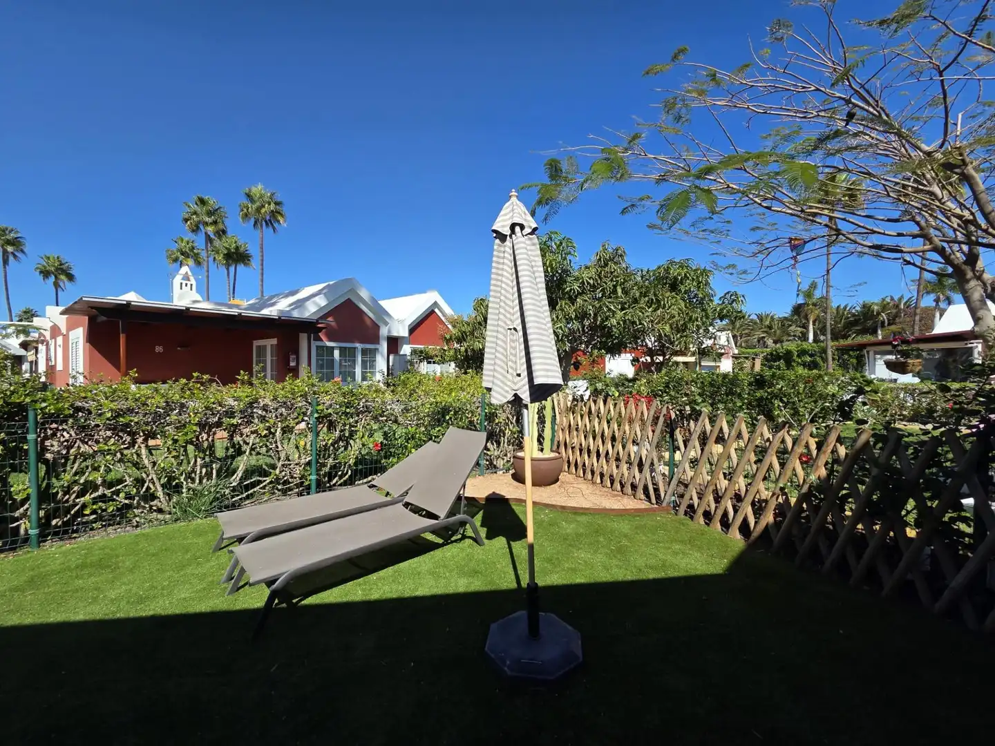 Jardí de Casa o xalet en venda en San Bartolomé de Tirajana amb Aire condicionat, Jardí privat i Terrassa