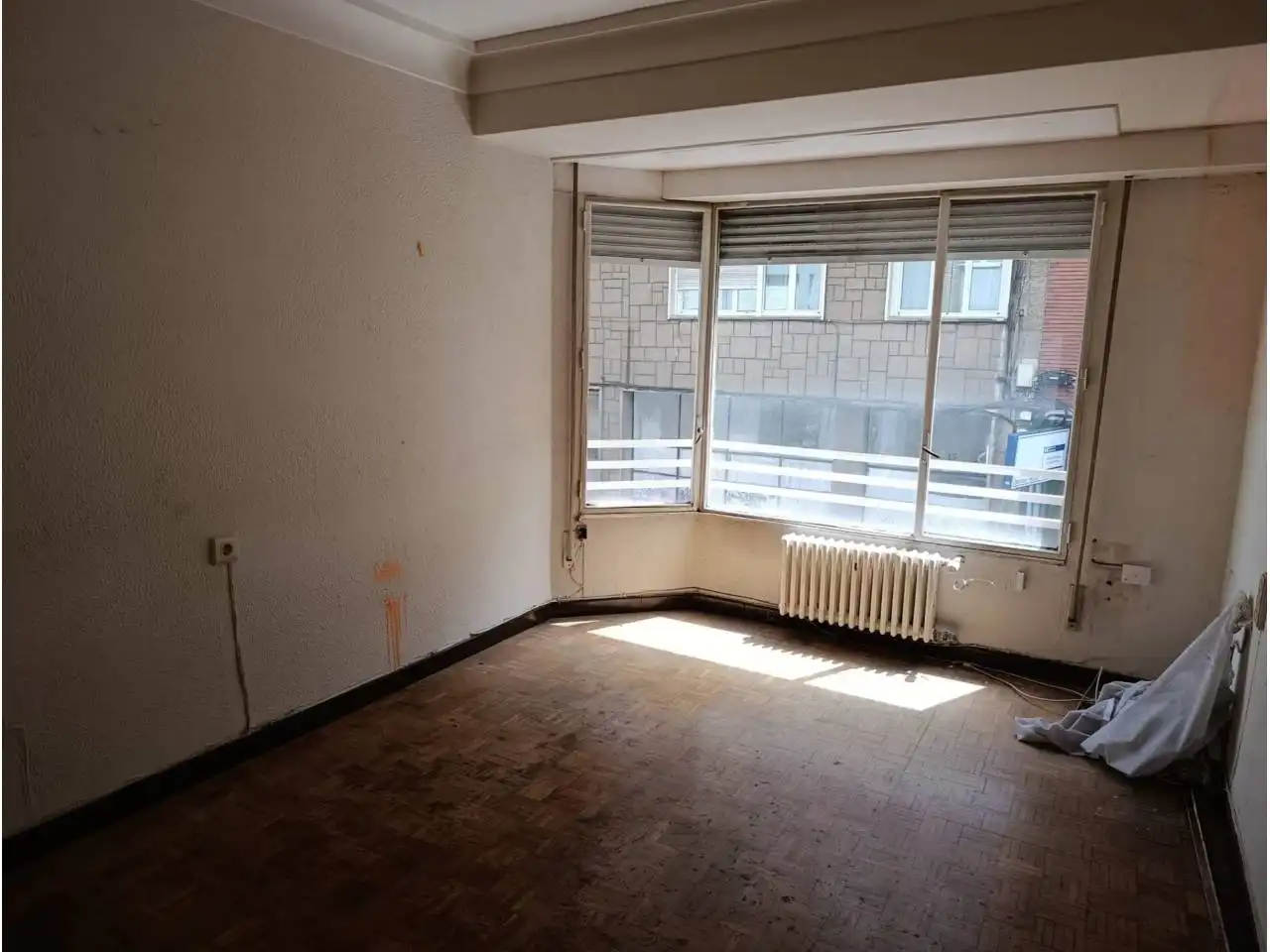 Piso en venta en León Capital  con Calefacción, Terraza y Trastero