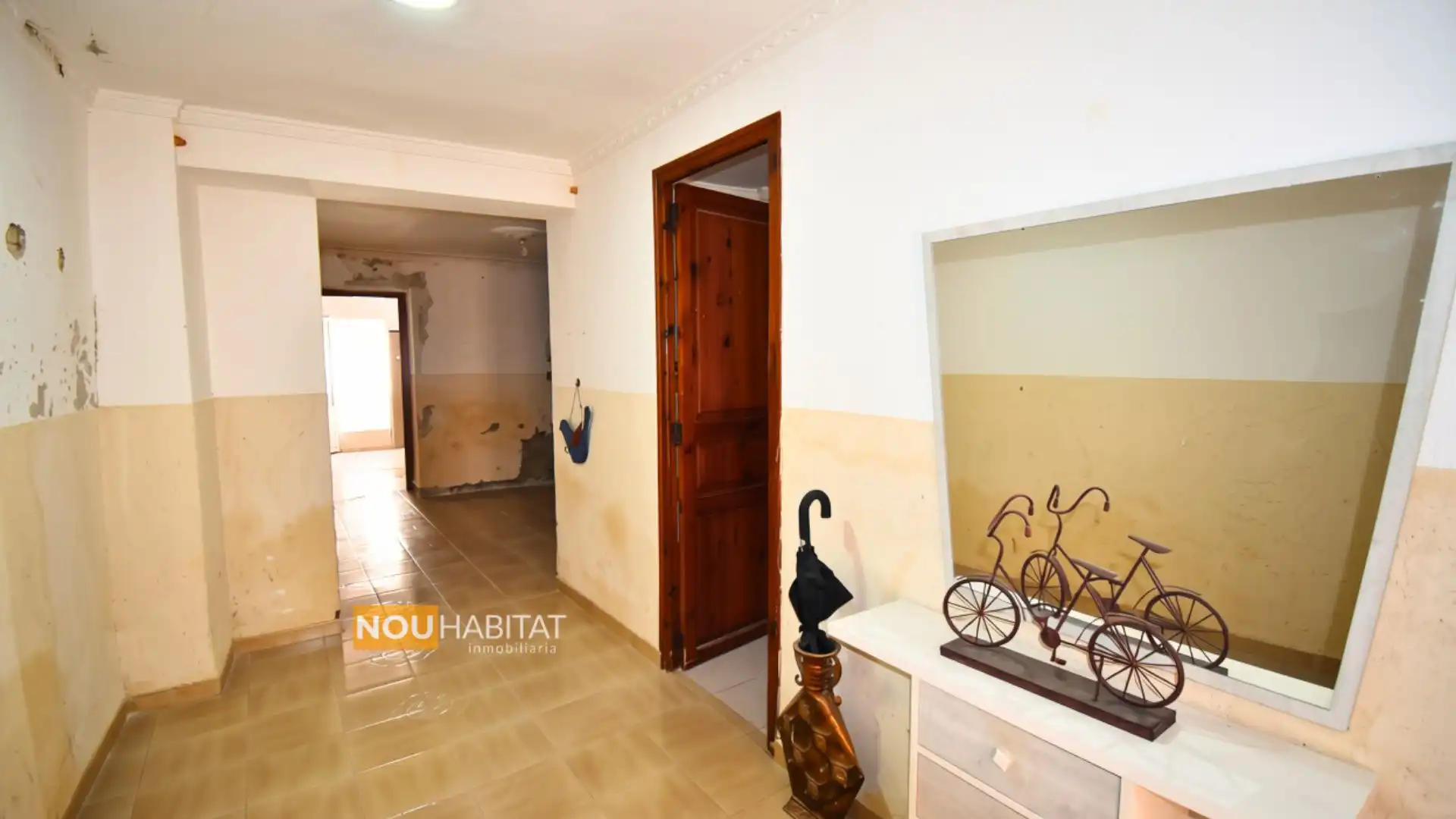 Casa amb terrassa en venda a Montserrat, imagen 21
