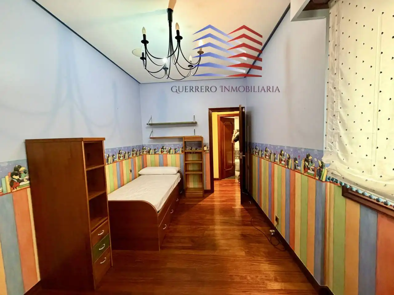 Apartament de lloguer en Ourense Capital  amb Calefacció, Parquet i Terrassa