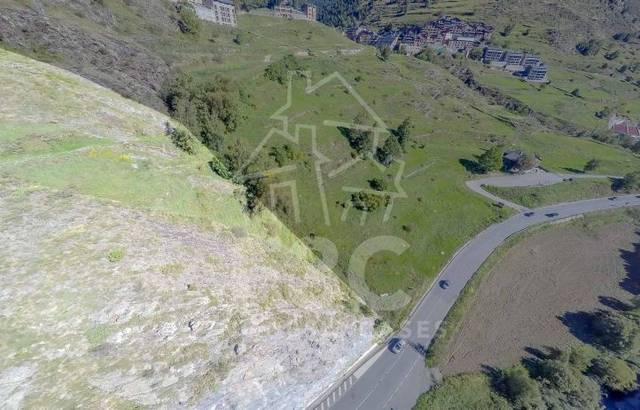 Terreno en Venta en Canillo pueblo