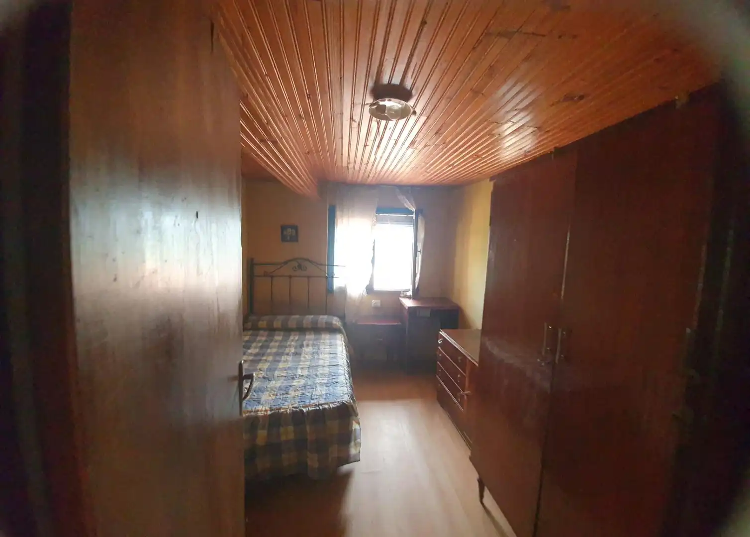 Schlafzimmer von Country house zum Verkauf in Parres mit Heizung, Privatgarten und Möbliert