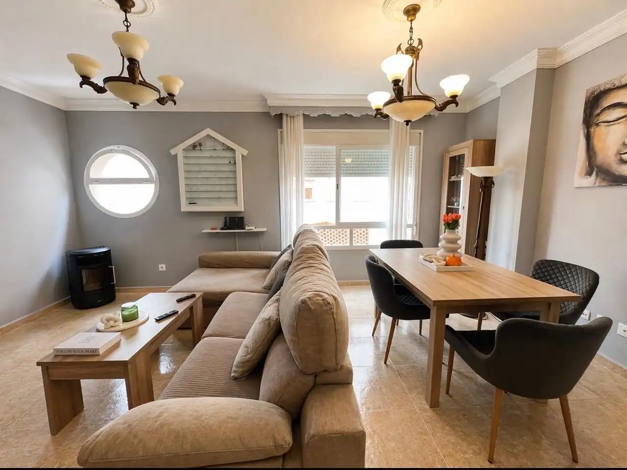 Living room of Flat for sale in Estepona  with Air Conditioner and Furnished