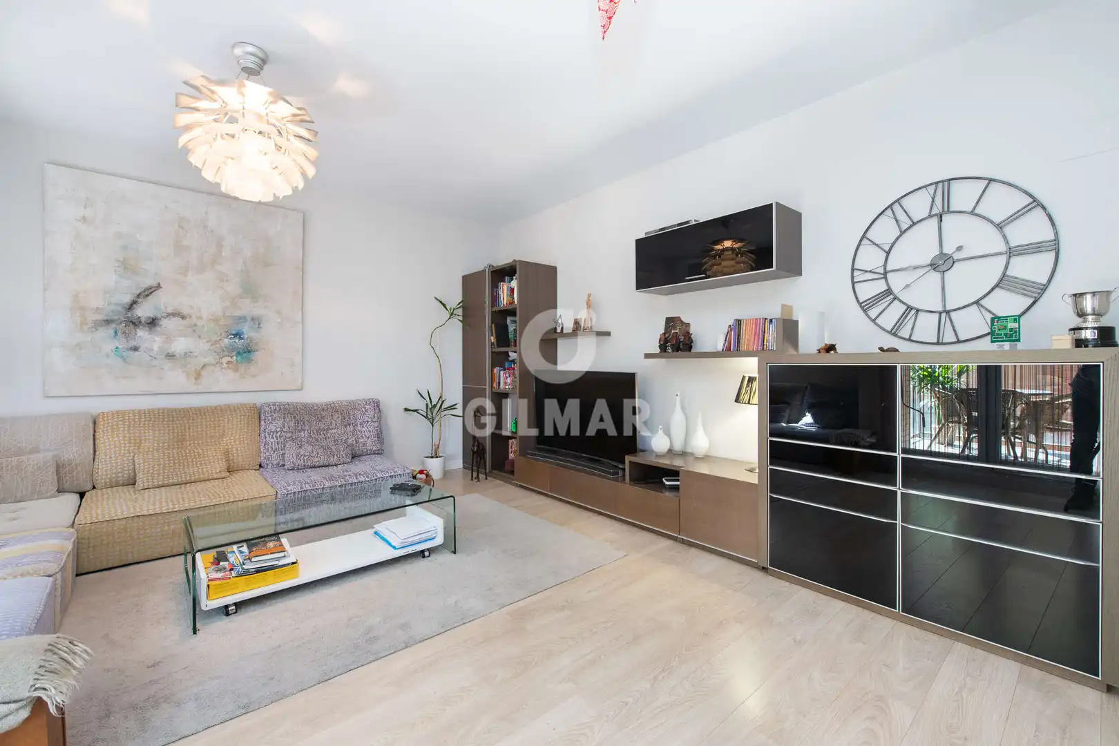 Living room of Flat for sale in Madrid  with Heating, Private garden and Storage room