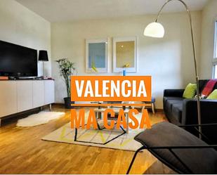 Exterior view of Flat to rent in  Valencia Capital  with Air Conditioner and Balcony